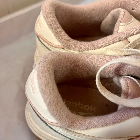 Reebok Club C Double low top lace up sneakers, off white & pink, women's size 9 - Picture 7 of 7